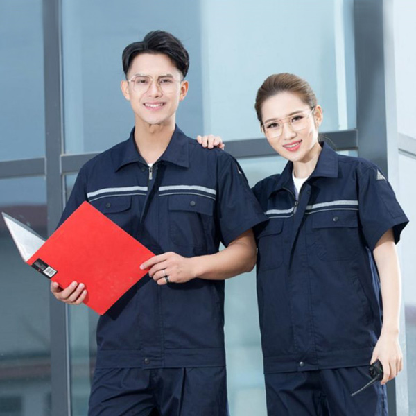 đồng phục giúp công nhân kỷ luật