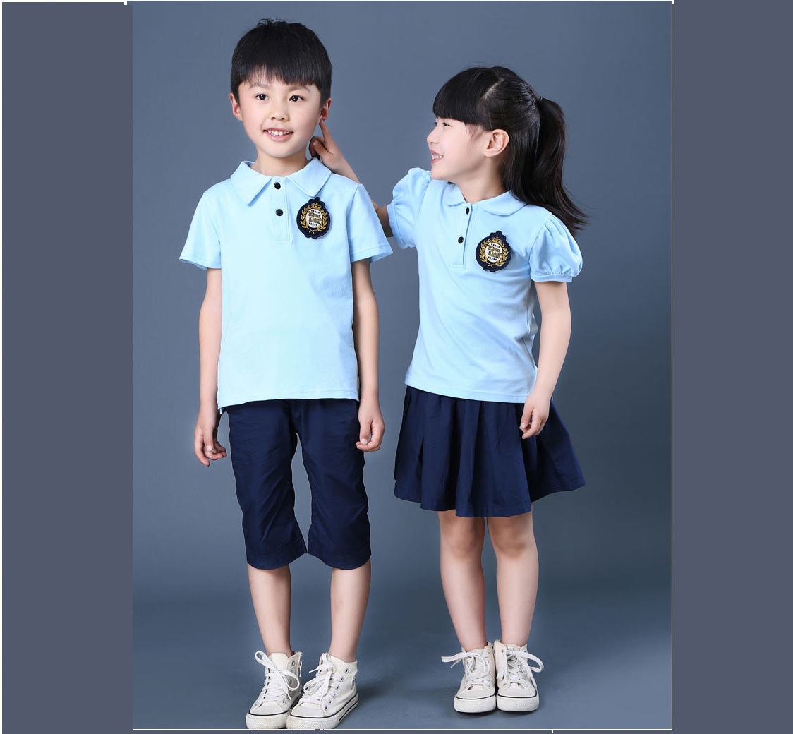 Đồng phục trẻ mầm non áo polo nhìn rất lịch sự và hiện đại Đồng phục trẻ mầm non áo polo nhìn rất lịch sự và hiện đại