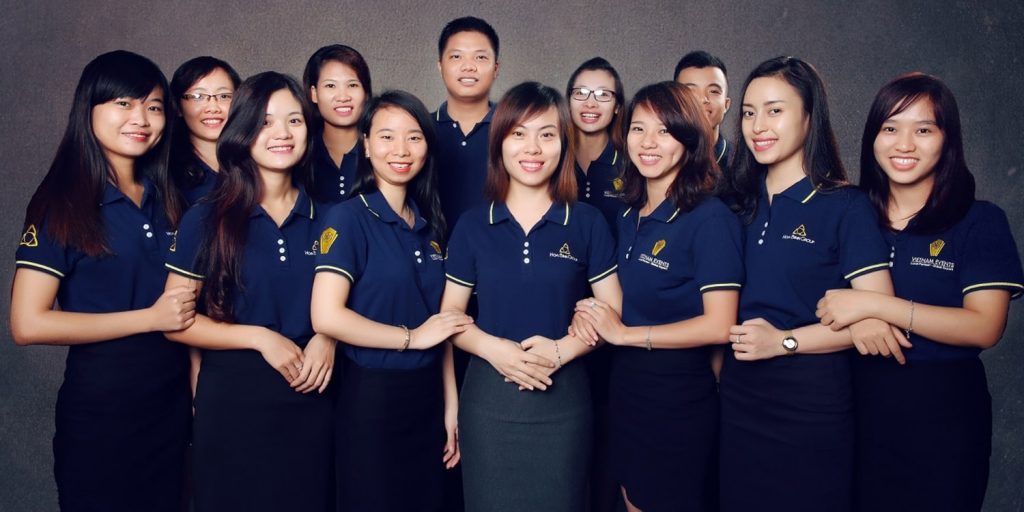 đông phục doanh nghiệp