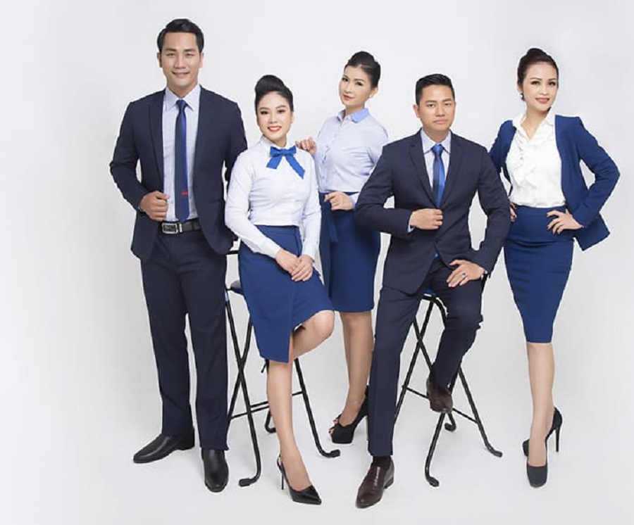 Mặc đồng phục mang đến sự chuyên nghiệp Mặc đồng phục mang đến sự chuyên nghiệp